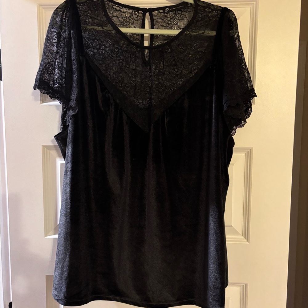 Elegant Black Lace Women's Top